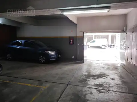 Venta Cochera y baulera - Gallo y Av. Córdoba - Recoleta
