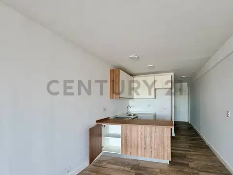 Av. Balbín 3241 400, Piso 5