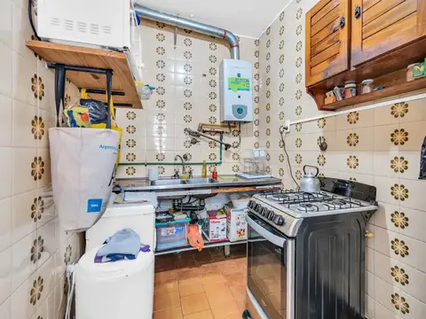 Venta PH 3 ambientes luminoso con patio, terraza y 3° dormitorio opcional