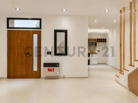Depto Tipo Casa en Venta de 3 ambientes