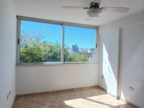 Departamento en Alquiler en Avellaneda, $ 750.000