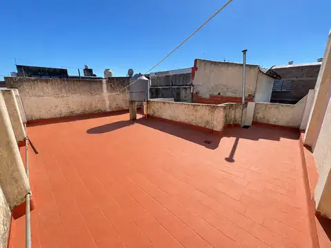 PH 3 AMBIENTES CON PATIO Y AMPLIA TERRAZA