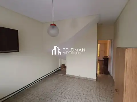 Casa en Alquiler con 1 cochera