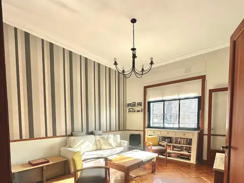 UNA CASA ÚNICA EN VILLA LURO - RECICLADA A NUEVO - 5 AMBIENTES, TERRAZA, QUINCHO, PARRILLA Y DETALLES DE CATEGORÍA