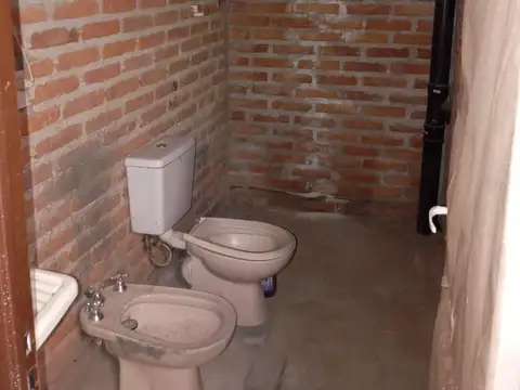 CASA VENTA ESQUINA CERRILLOS B SUTIAGA 270 m2