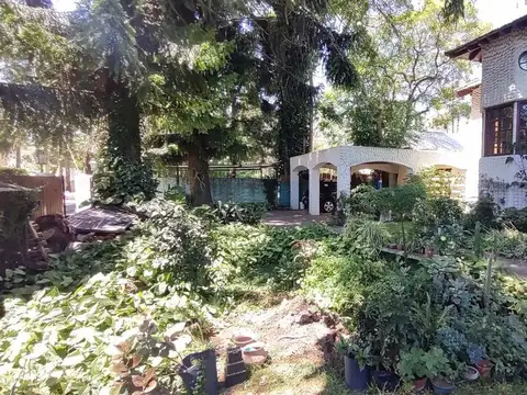 José E. Uriburu 400