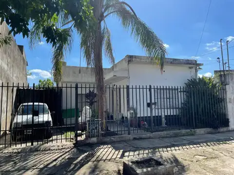 CASA + LOTE EN PABLO PODESTA
