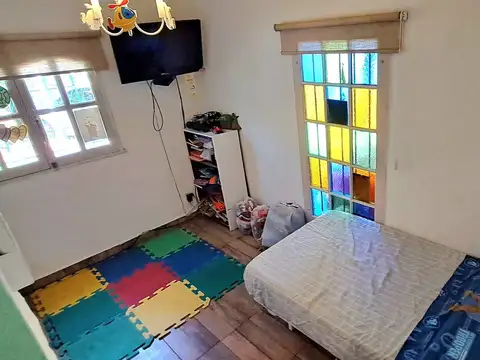 Casa 5 ambientes con 2 baños