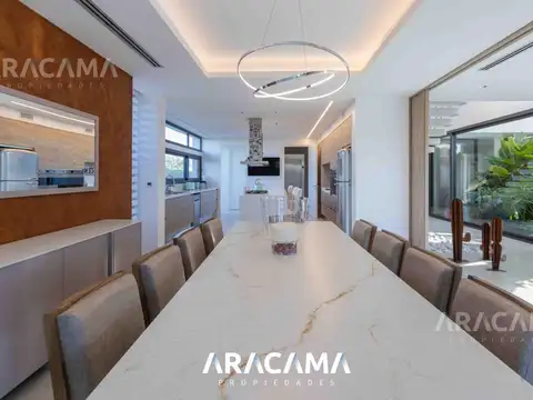 Casa 6 ambientes con 6 baños