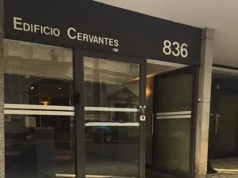 Oficina en Venta al Este