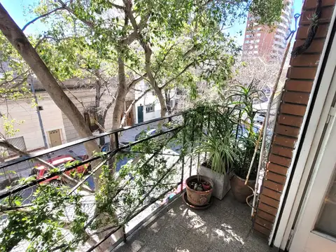 HERMOSO DEPARTAMENTO TIPO PH 2 AMBIENTES "Lezica 4368" CON BALCÓN AL FRENTE