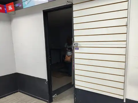 Local en Alquiler Via Púb.