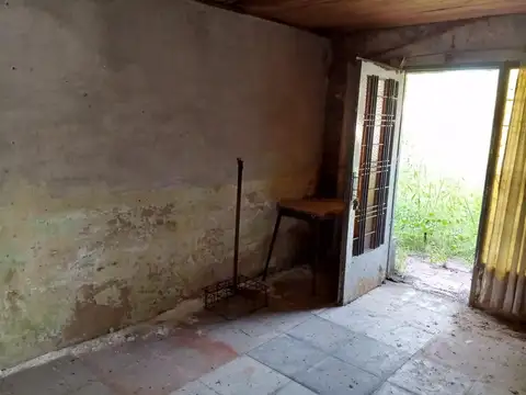 Casa 4 ambientes con 1 baño
