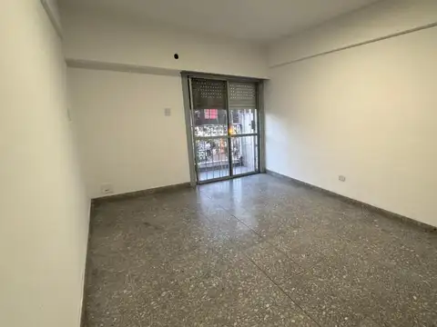 Departamento en Alquiler en Villa de Mayo, $ 800.000