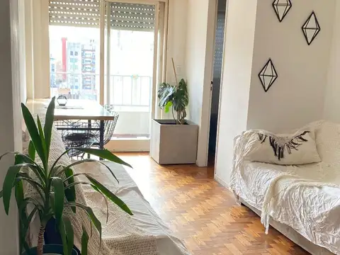 Luminoso Depto 3 ambientes balcón - Quilmes centro