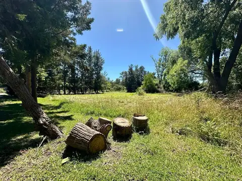 Lote en Venta en el Barrio CUBE con bajada propia