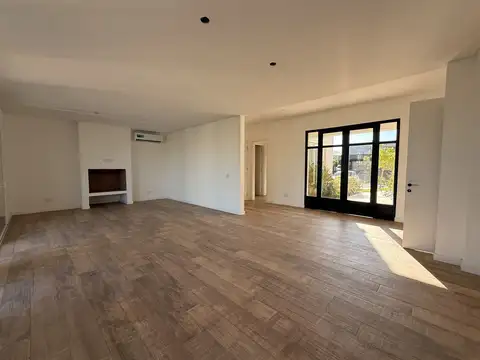 Casa en venta a la laguna - 5 amb - Virazon, Nordelta