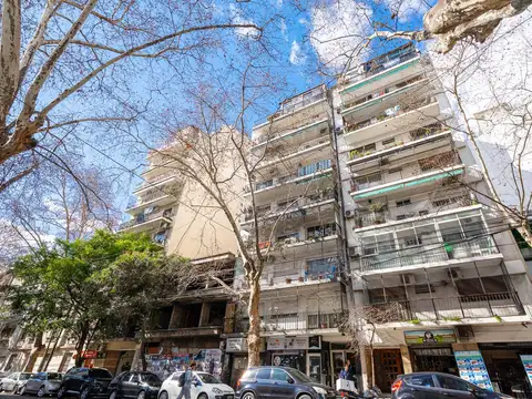 DPTO EN VENTA 3 AMB Y MEDIO EN ALMAGRO IMPECABLE!