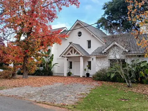 Casa Chalet  en Venta en Mayling CC, Pilar, G.B.A. Zona Norte
