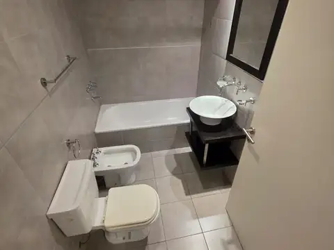 Departamento en Alquiler con 1 cocheras