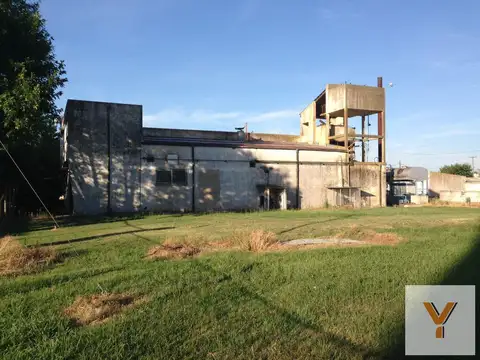 Edificio Comercial en venta - 900mts2 - Bragado