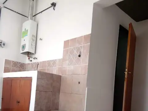 Martin de Loyola al 50 Este y 100