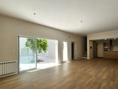 Casa Interna Unica de 3 dormitorios en  Apto Credito Hipotecario