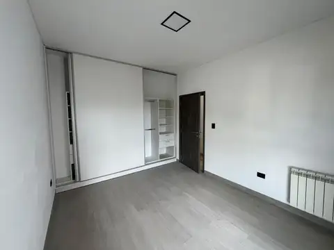 Depto Tipo Casa en Alquiler de 2 dormitorios