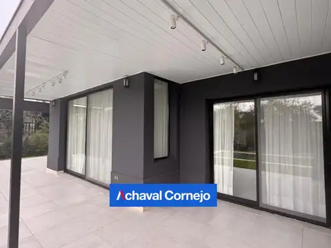 Casa en Alquiler de 3 dormitorios