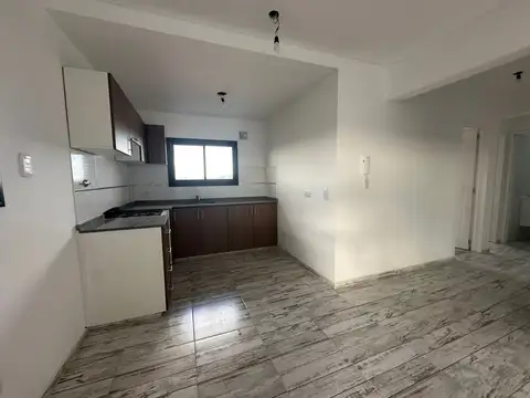Departamento en Alquiler en Villa Maipu, $ 910.000
