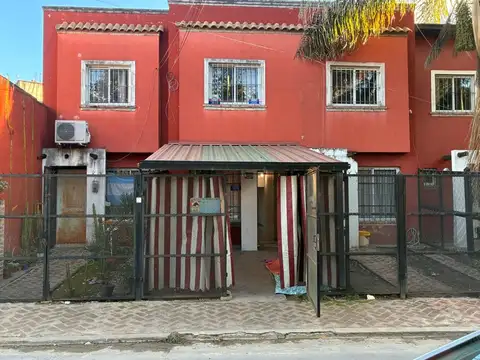 VENTA DUPLEX 3 AMBIENTES MORENO