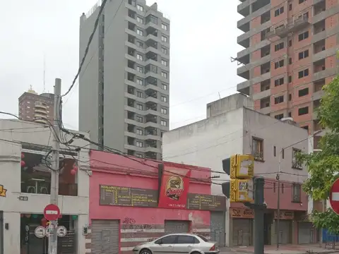 AVENIDA LEON GALLARDO 800