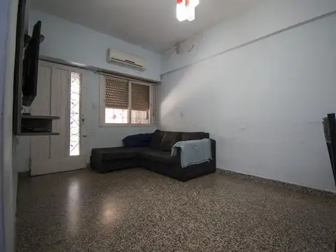 Depto Tipo Casa en Venta en Morón, USD 79.000