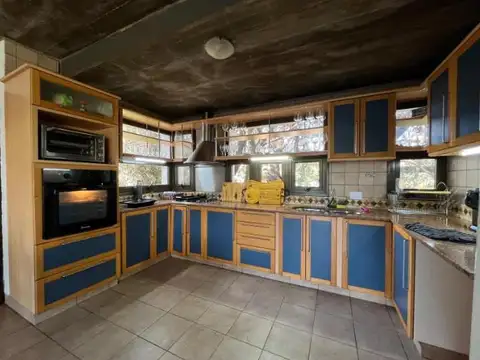 VENTA CASA COUNTRY JOCKEY CLUB 4 DORM 3 BAÑOS PILETA