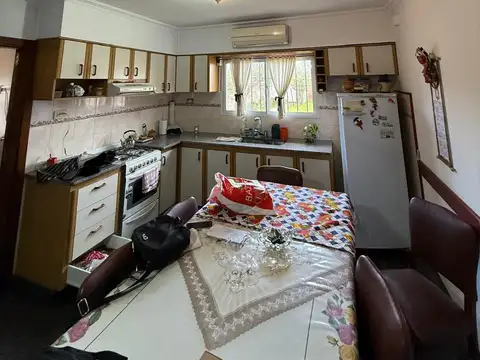 Casa en Alquiler con 1 cochera