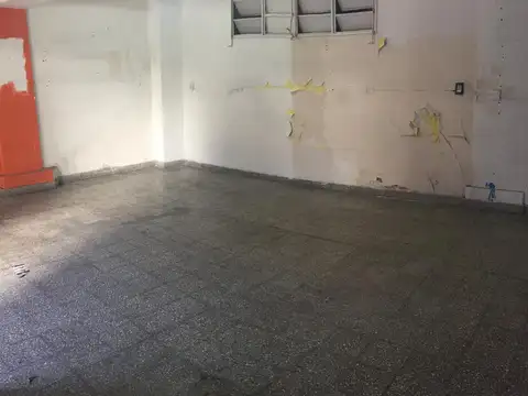 Local en Venta 35 años
