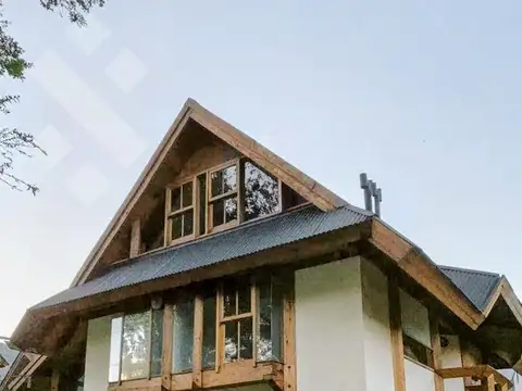 Venta Casa 4 dormitorios - Calle Cipreses - San Martin de los Andes