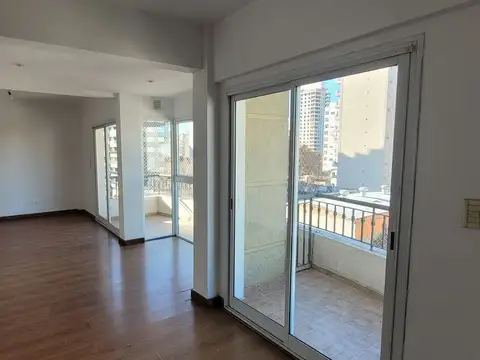 DEPARTAMENTO PISO COMPLETO 4 AMB. C/COCHERA LANUS