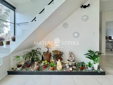 Casa 4 ambientes con 3 baños