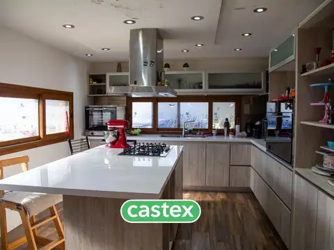 Casa en venta en Terralagos, Canning