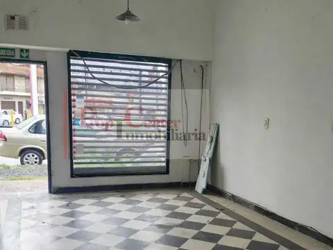 Local en Alquiler en Centro, $ 700.000