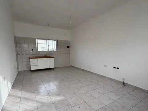 Depto Tipo Casa 3 ambientes con 1 baño