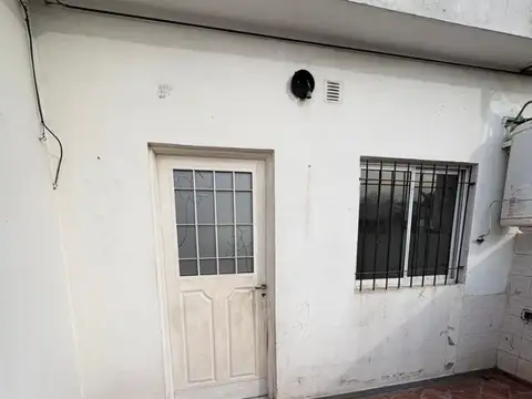 Depto Tipo Casa en Alquiler de 2 dormitorios