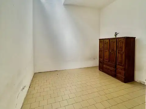 Casa 2 ambientes con 1 baño