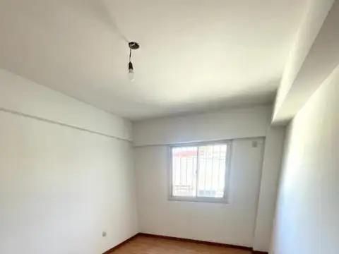 Departamento en Alquiler en Villa Sarmiento, $ 450.000