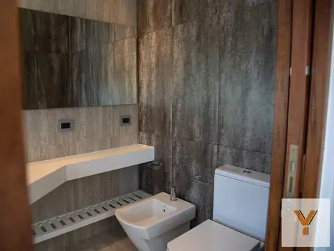 Casa 7 ambientes con 7 baños