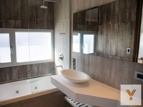 Casa en Venta en Carilo, USD 1.854.000