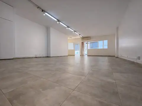 Oficina Monoambiente con 2 baños