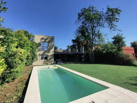 Casa en Alquiler en Pilar del Este - Santa Guadalupe, USD 1.500