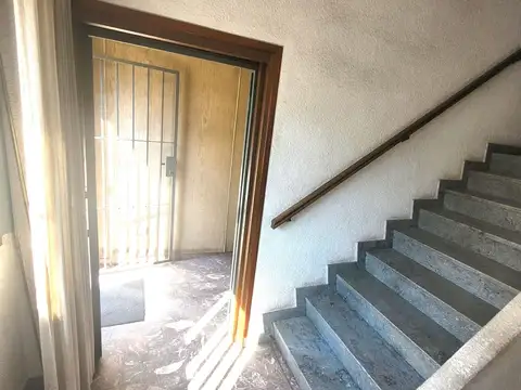 Depto Tipo Casa en Venta 65 años